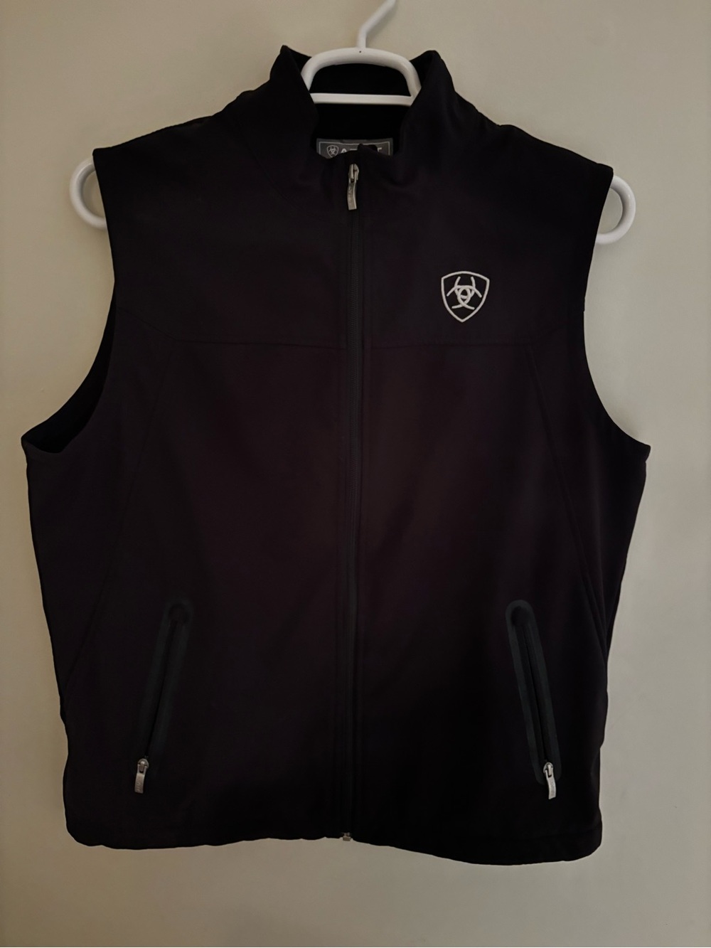 Ariat Men's Black Softshell Vest with Logo